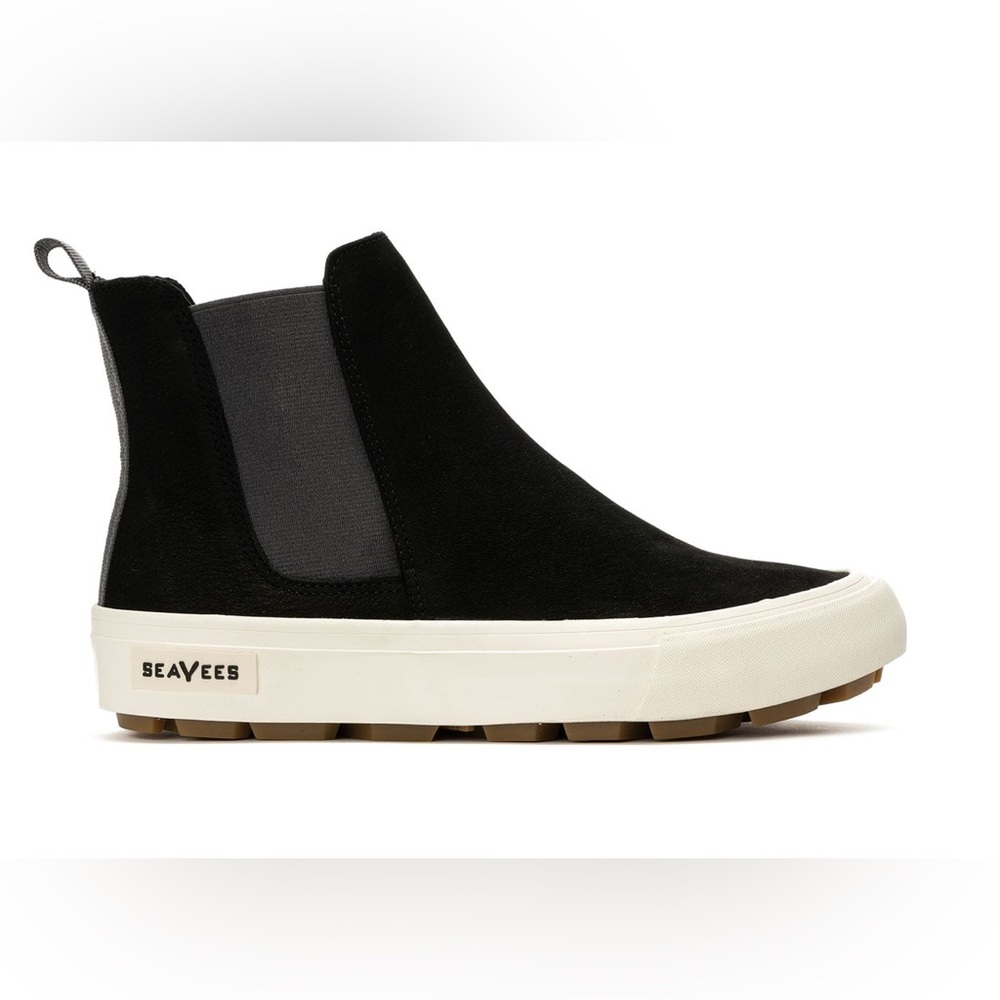 SeaVees Laguna Chelsea Boots in Black Corduroy- Women’s Size 9.5